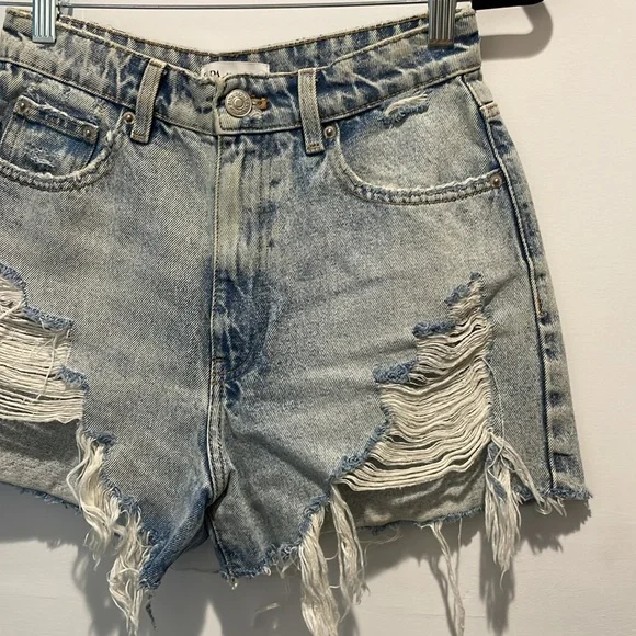 Distressed Zara high waisted shorts